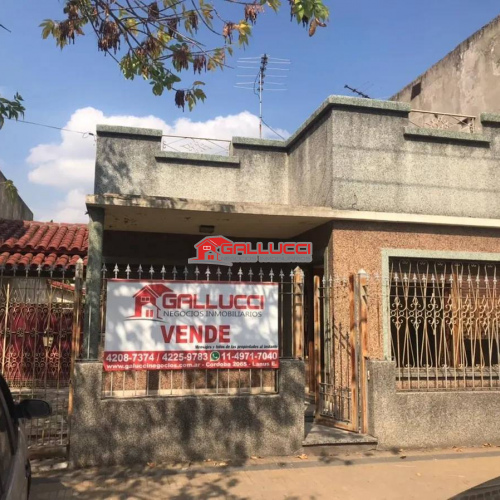Casa 3 Amb. Con Fondo Libre. Terraza Y Cochera Para 3 Autos